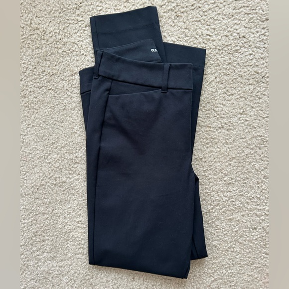 Old Navy Pants - Old Navy High-Rise Pixie Skinny Pants